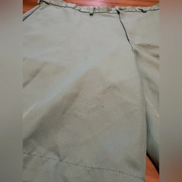 Haggar Men's Teal Flat Front Shorts - Picture 4 of 4